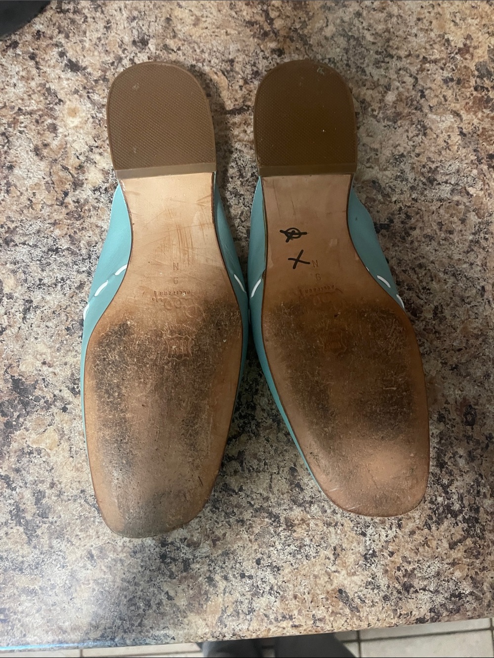 Lilly Pulitzer Mint Green Leather Slide Mules with Pink Insole - Picture 3 of 3